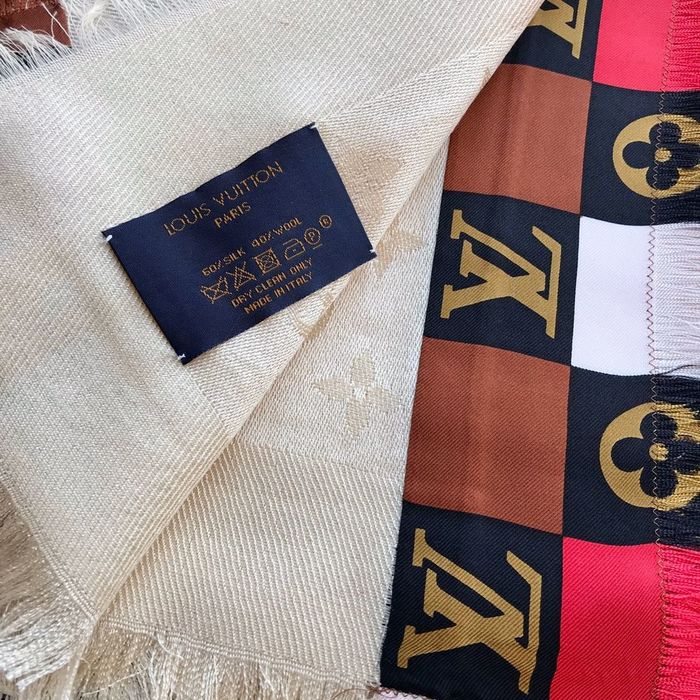 Louis Vuitton Scarf LV00126